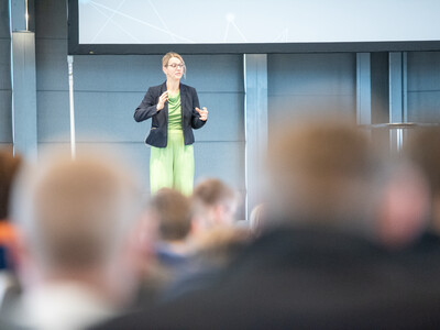 Prof. Dr. Nicole Kemper von der TiHo Hannover referierte zu Trends und Auswirkungen von KI und Digitalisierung in der Landwirtschaft